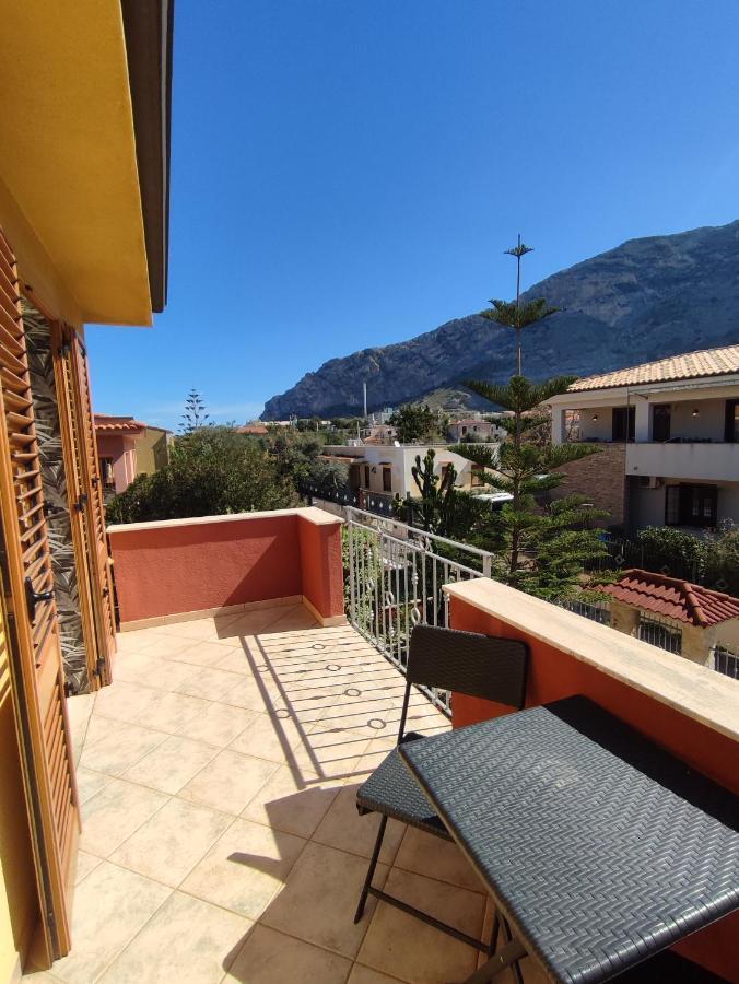 Casa Vacanze Isolotto Isola delle Femmine Bagian luar foto